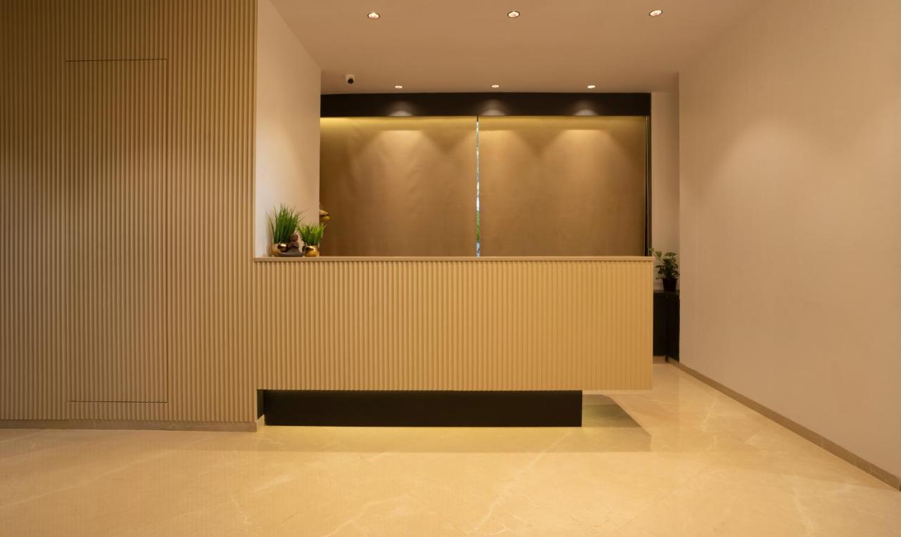 Treebo Premium Savera Inn Мумбаи Экстерьер фото