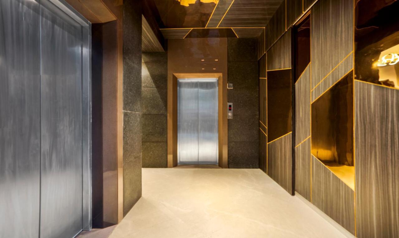 Treebo Premium Savera Inn Мумбаи Экстерьер фото